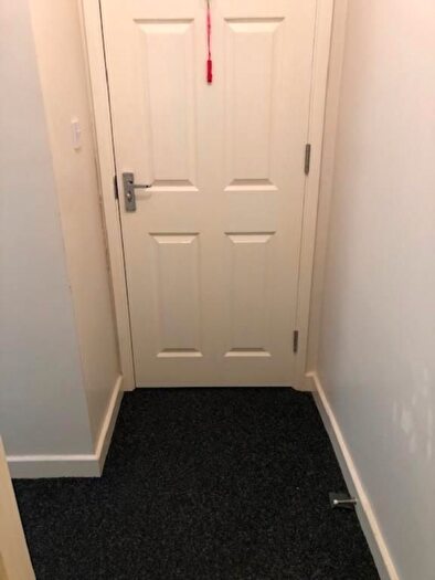 1 Bedroom Studio To Rent In Foleshill Road, Flat, Foleshill, Coventry, CV6