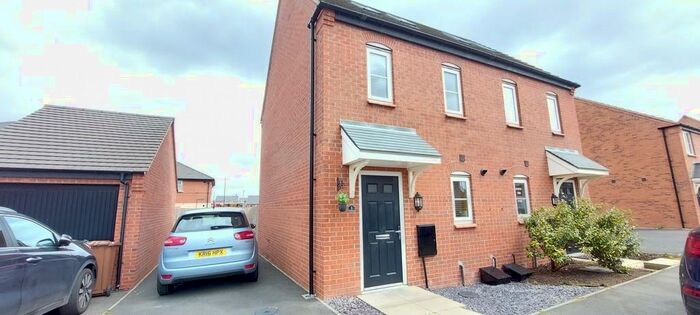 3 Bedroom Semi-Detached House To Rent In Netley Road, Boulton Moor, DE24