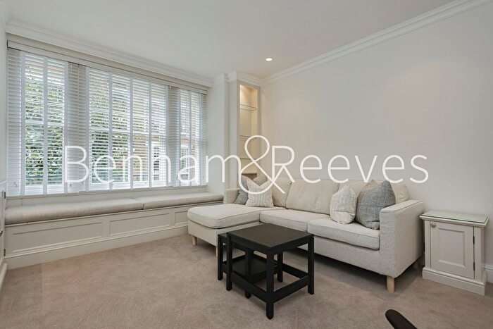 1 Bedroom Flat To Rent In Walton Street, Chelsea, SW3