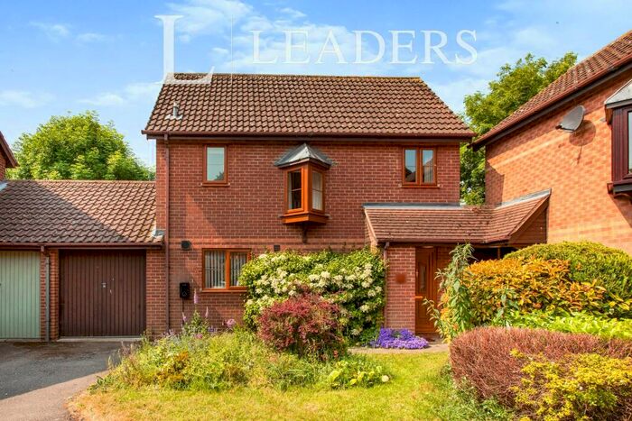 3 Bedroom Semi-Detached House To Rent In Wakefield Close, Saffron Walden, CB10