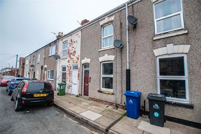 2 Bedroom Terraced House For Sale In Grafton Street, Grimsby, Lincolnshire, DN32