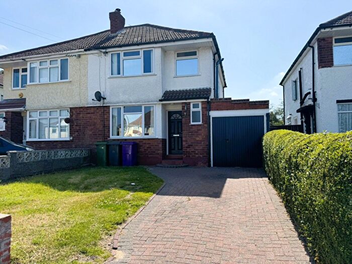 3 Bedroom Semi-Detached House To Rent In Hyde Road, Wolverhampton, WV11