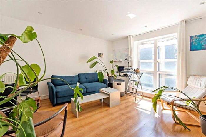 1 Bedroom Apartment To Rent In Seward Street, London, EC1V