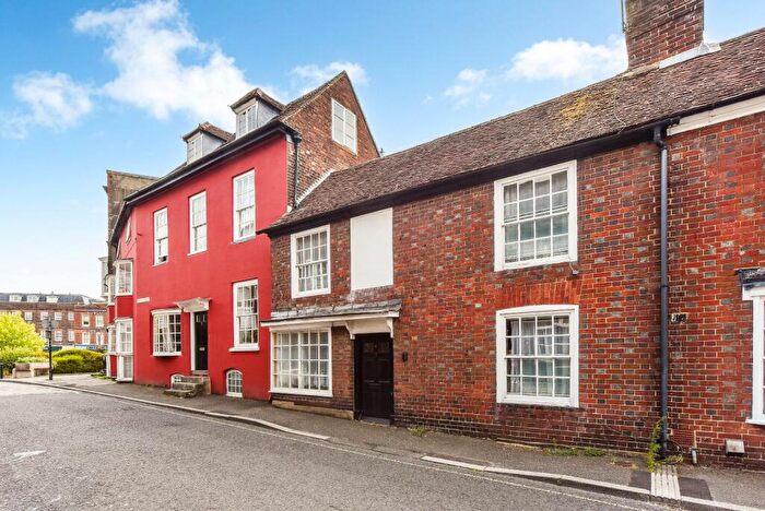 3 Bedroom Terraced House For Sale In Sheep Street, Petersfield, Hampshire, GU32