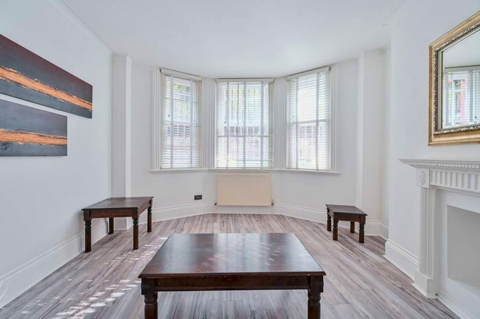 2 Bedroom Flat To Rent In Old Marylebone Road, Marylebone, London, NW1