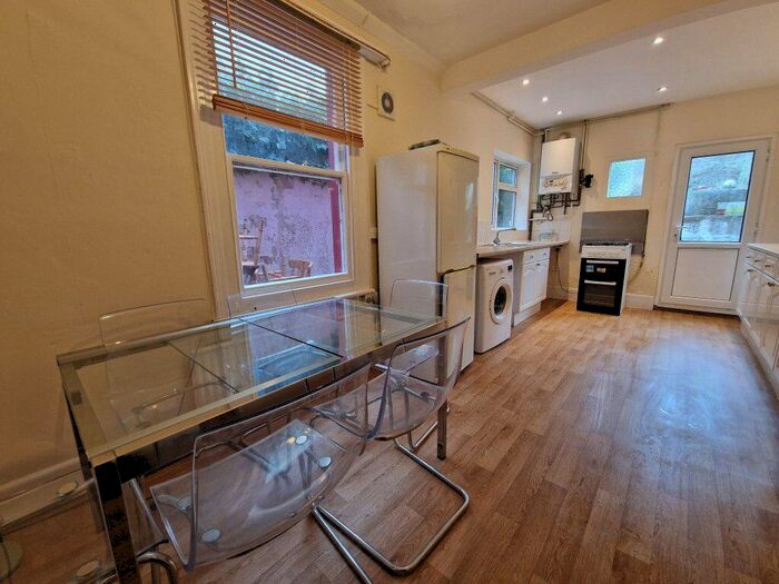 6 Bedroom House To Rent In Hartington Road, BN2