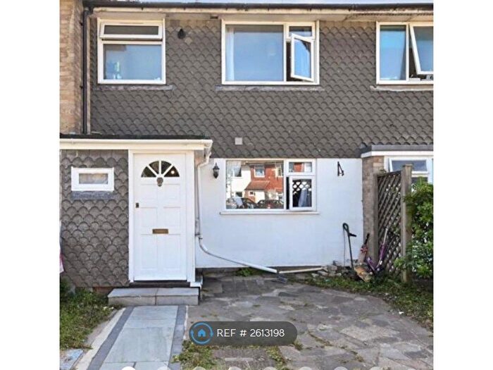 3 Bedroom Terraced House To Rent In Lime Close, Chichester, PO19