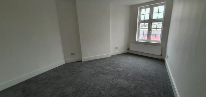 2 Bedroom Flat To Rent In Station Parade, South Street, Romford, RM1