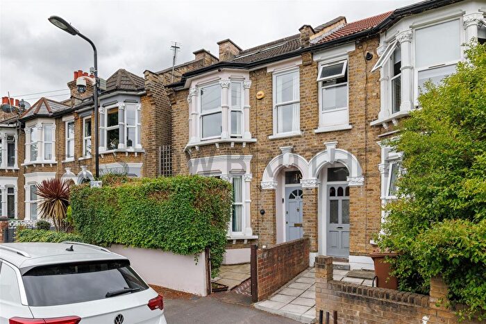 4 Bedroom Property To Rent In Connaught Road, Leytonstone, E11