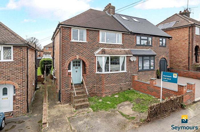 3 Bedroom Semi Detached House For Sale In Guildford, Surrey, GU2