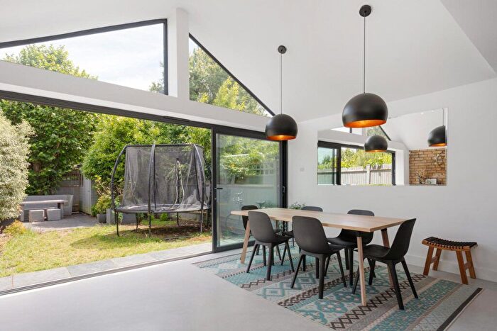 3 Bedroom Terraced House To Rent In Manor Road, Richmond, TW9