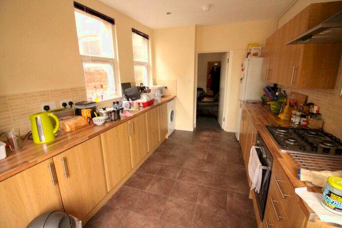 4 Bedroom Terraced House To Rent In Inverness Place, Roath, CF24