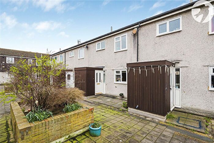 3 Bedroom Maisonette For Sale In Pollard Walk, Sidcup, DA14