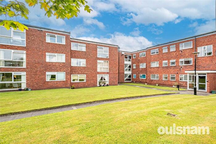 2 Bedroom Apartment For Sale In Northfield Road, Kings Norton, Birmingham, B30