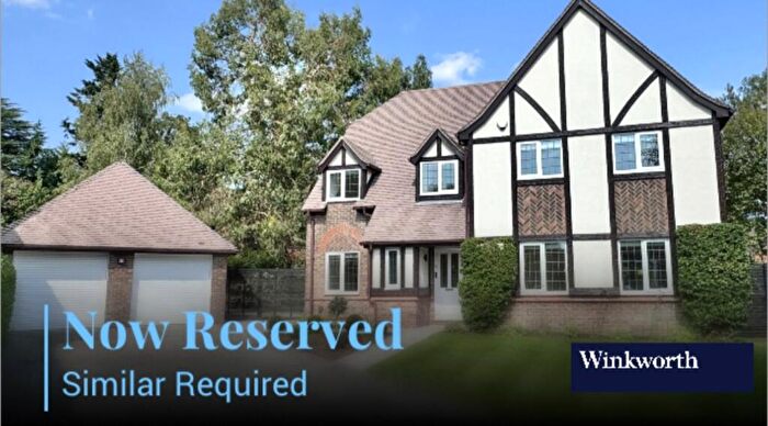 5 Bedroom Detached House To Rent In Oakdene, Beaconsfield, Bucks, HP9