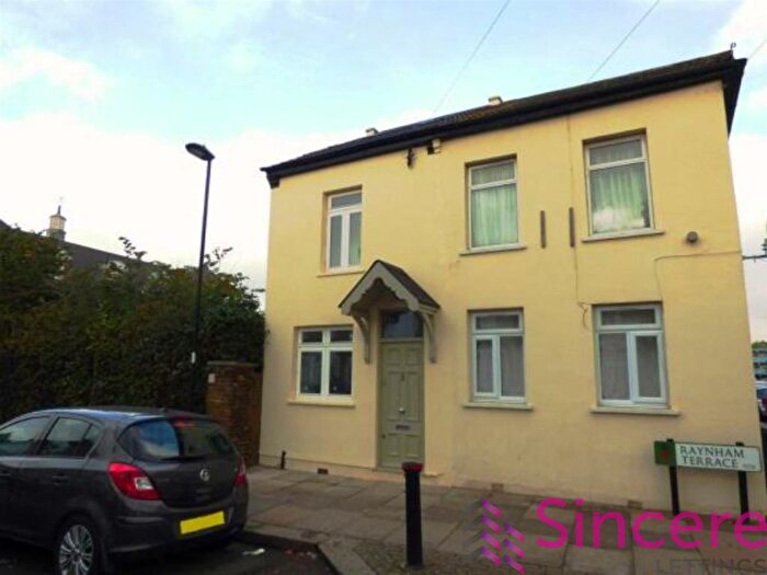 4 Bedroom Terraced House To Rent In Raynham Terrace, Edmonton, N18