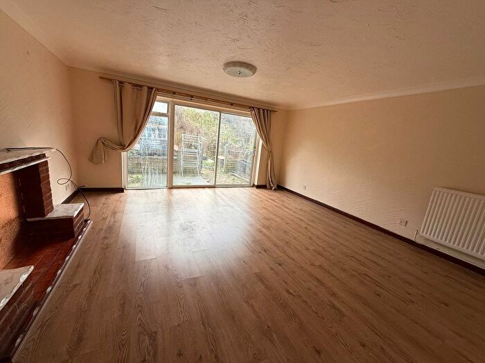 3 Bedroom Terraced House To Rent In Corporation Street, London, E15