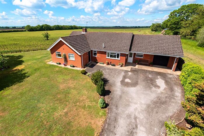 3 Bedroom Detached Bungalow For Sale In Wylam Cottage, Station Road, Stixwould, LN10