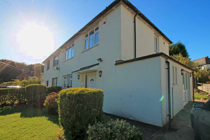 3 Bedroom Semi-Detached House To Rent In Raynel Drive, Cookridge, Leeds, LS16