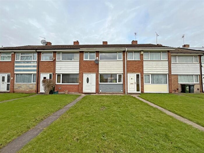 3 Bedroom Terraced House To Rent In Honeywood Court, Nottingham, NG3