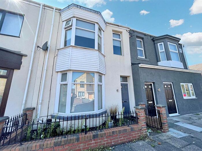 3 Bedroom Terraced House For Sale In Oswald Terrace West, Sunderland, SR5