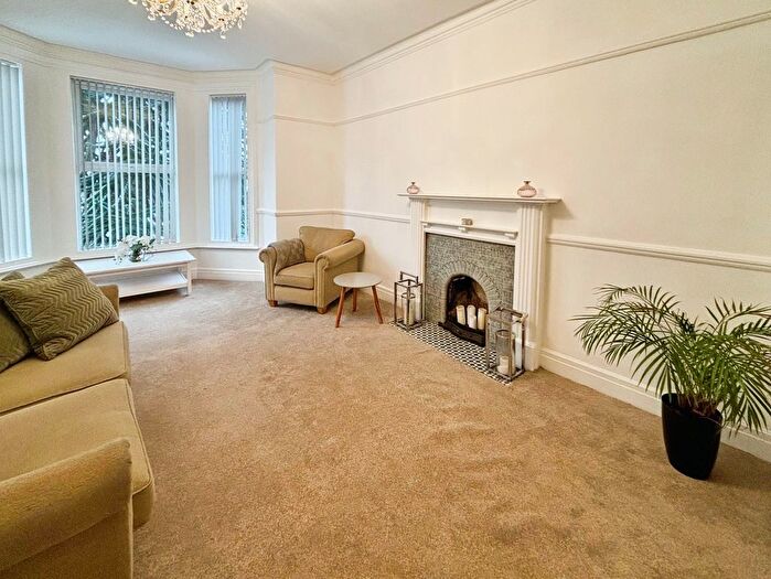 1 Bedroom Flat To Rent In Palatine Road, Manchester, Greater Manchester, M20