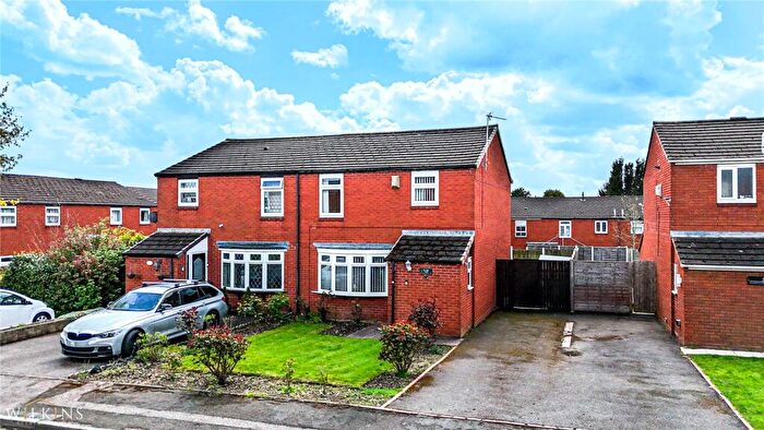 3 Bedroom Semi-Detached House For Sale In Pullman Close, Tamworth, Staffordshire, B77