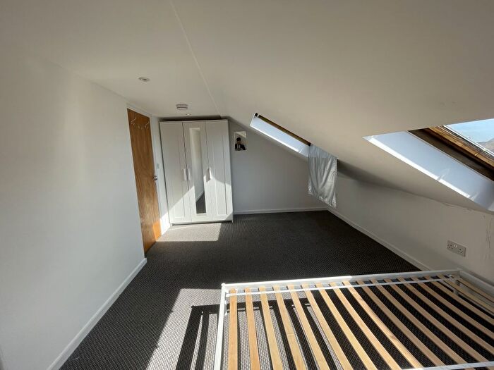 1 Bedroom Flat To Rent In Buchanan Gardens, London, NW10