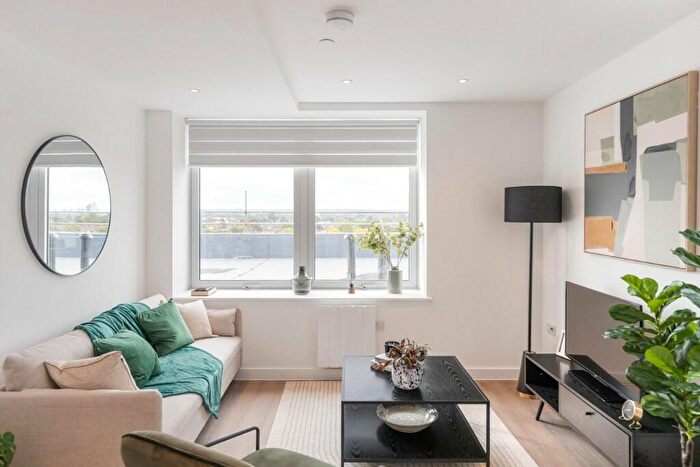 2 Bedroom Serviced Apartments To Rent In Beckenham Road, Beckenham, London, BR3