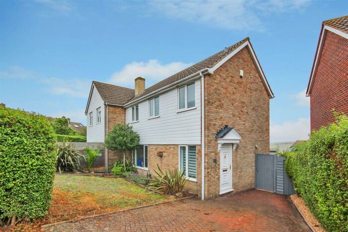 3 Bedroom House To Rent In Batemans Road, Brighton, BN2