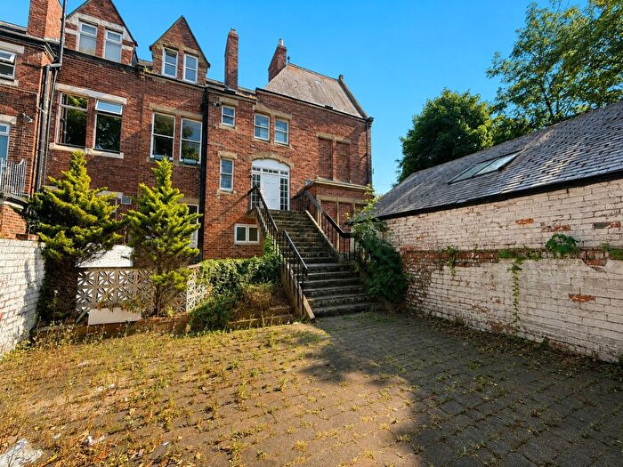 2 Bedroom Flat For Sale In Thornhill Park, Sunderland, SR2