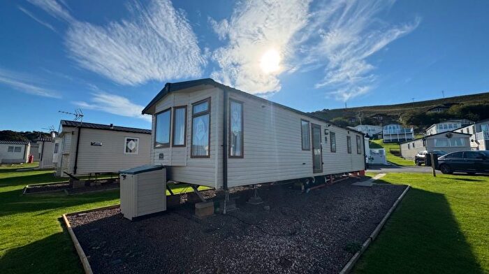 2 Bedroom Mobile/park Home For Sale In Cockburnspath, TD13