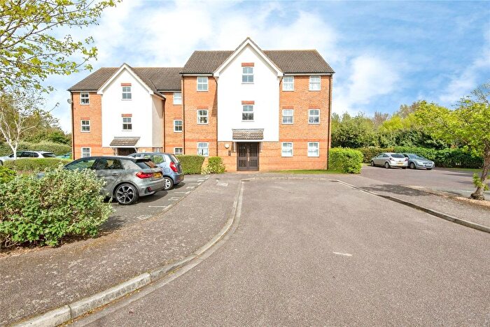 1 Bedroom Flat For Sale In Honeysuckle Close, Biggleswade, Bedfordshire, SG18