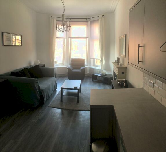 2 Bedroom Flat To Rent In Meadowpark Street, Glasgow, G31