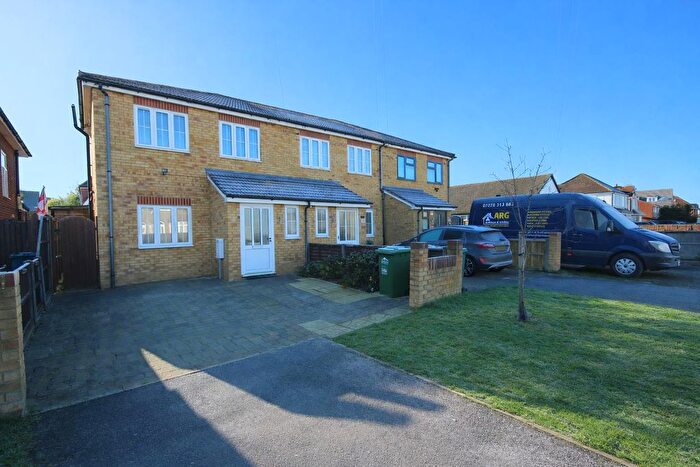 2 Bedroom End Terrace House For Sale In Feltham Road, Ashford, TW15