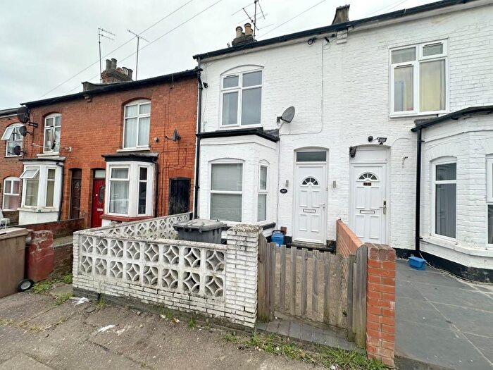 3 Bedroom House To Rent In Salisbury Road, Luton, LU1