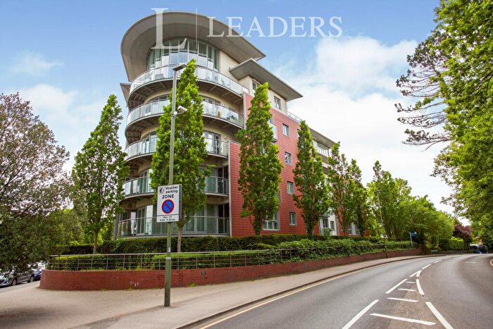 2 Bedroom Apartment To Rent In Park Heights, Constitution Hill, GU22