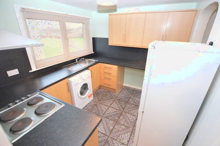 2 Bedroom Flat To Rent In Leven Road, Kennoway, KY8