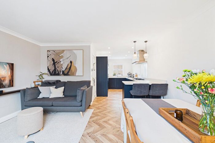 3 Bedroom Town House For Sale In Eccles Close, York, North Yorkshire, YO30