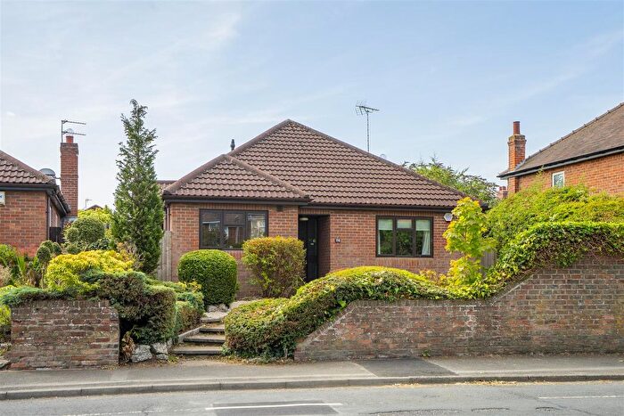 3 Bedroom Bungalow To Rent In Stockton Lane, York, YO31