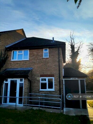 1 Bedroom End Of Terrace House To Rent In Christie Close, Chatham, ME5