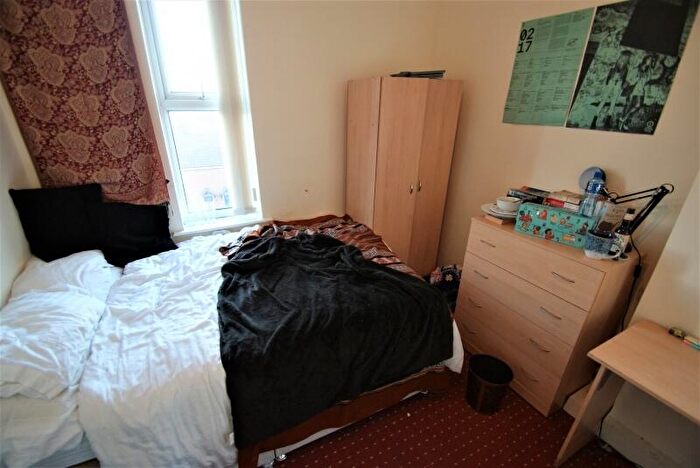 5 Bedroom Flat To Rent In Leicester Grove, University, Leeds, LS7