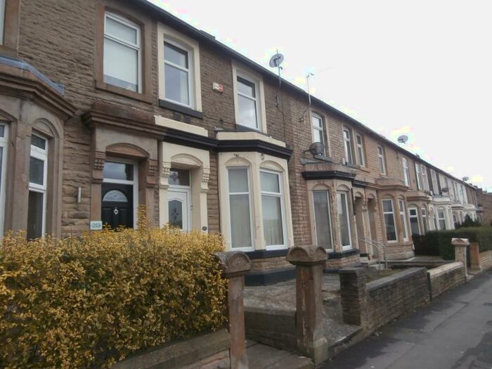 3 Bedroom Terraced House To Rent In Padiham Road, Burnley, Lancashire, BB12