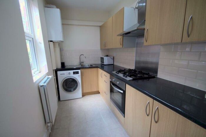 3 Bedroom Terraced House To Rent In Wordsworth Road, Leicester, LE2