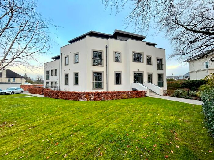 2 Bedroom Flat To Rent In Pittville Crescent, Pittville, Cheltenham, GL52