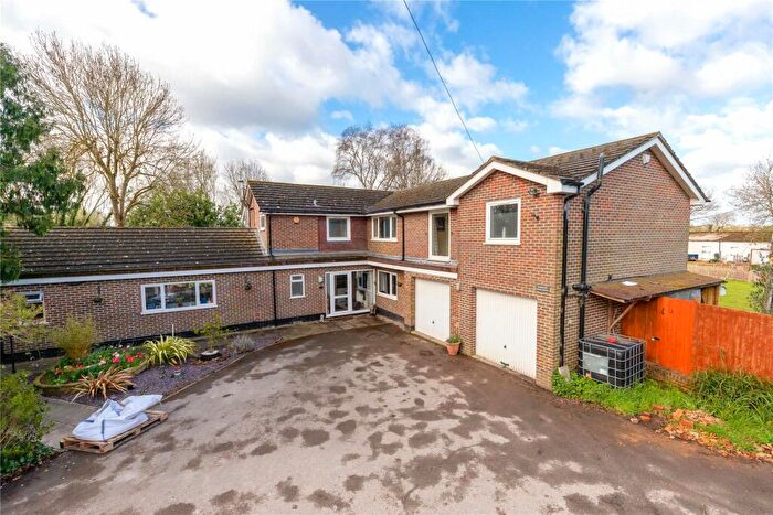 6 Bedroom Detached House For Sale In Burghfield Bridge, Burghfield, Reading, Berkshire, RG30