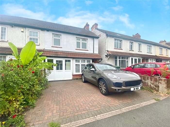 3 Bedroom End Of Terrace House To Rent In Malden Road, Cheam, Sutton, SM3