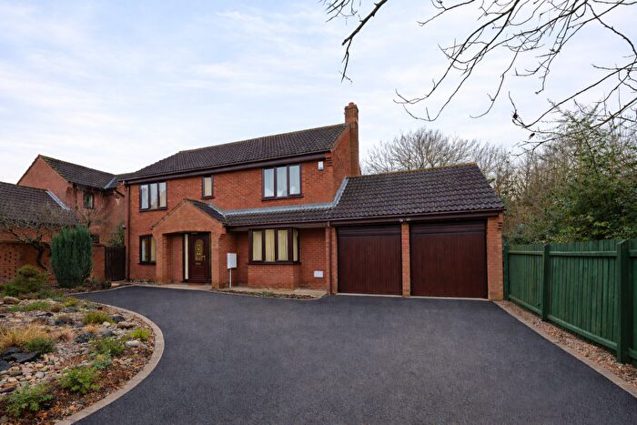6 Bedroom Detached House To Rent In Milton Keynes Furzton, MK4