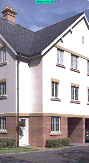 2 Bedroom End Of Terrace House To Rent In Kingshill Court, High Wycombe, HP13