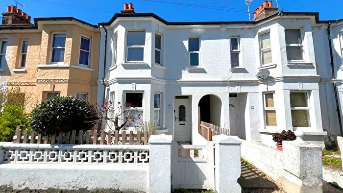 3 Bedroom Terraced House To Rent In Ham Road, Worthing, BN11